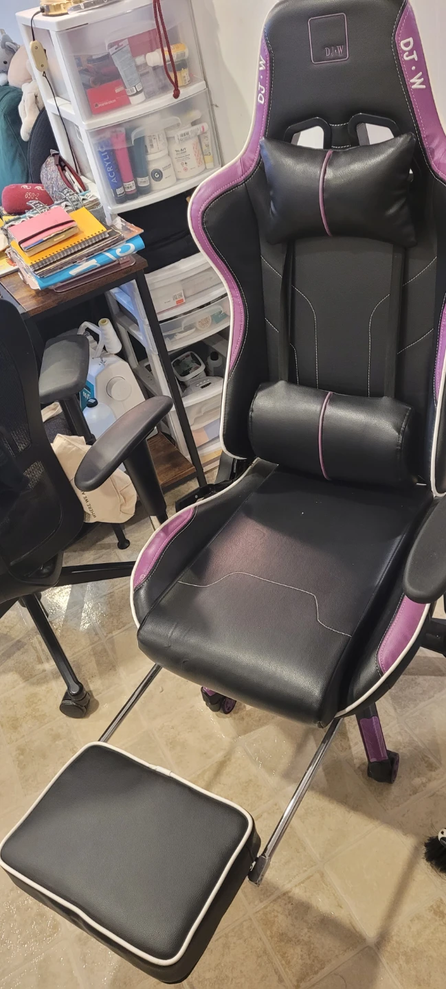 DJ W Gaming Chair with Footrest - photo 4