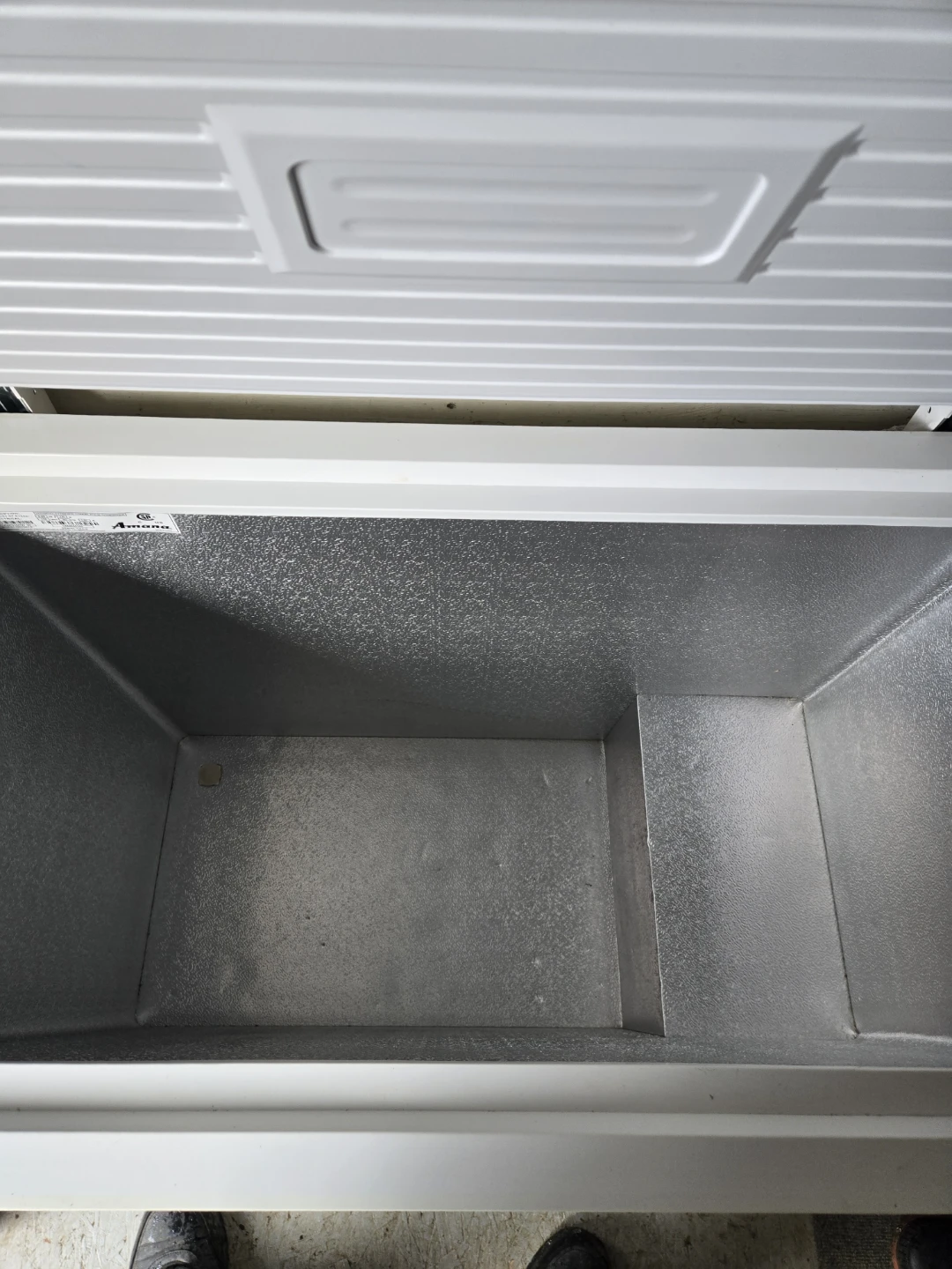 Amana Chest Freezer - photo 2