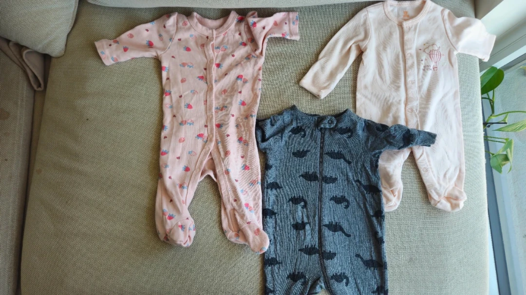2-4 $ per piece : Baby Clothes Bundle (Various Brands) - photo 3