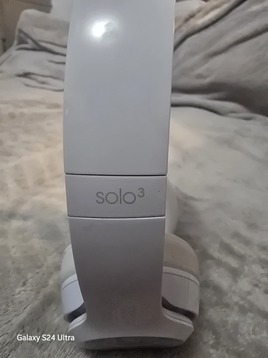 Beats Solo3 Wireless On-Ear Headphones - White - photo 2