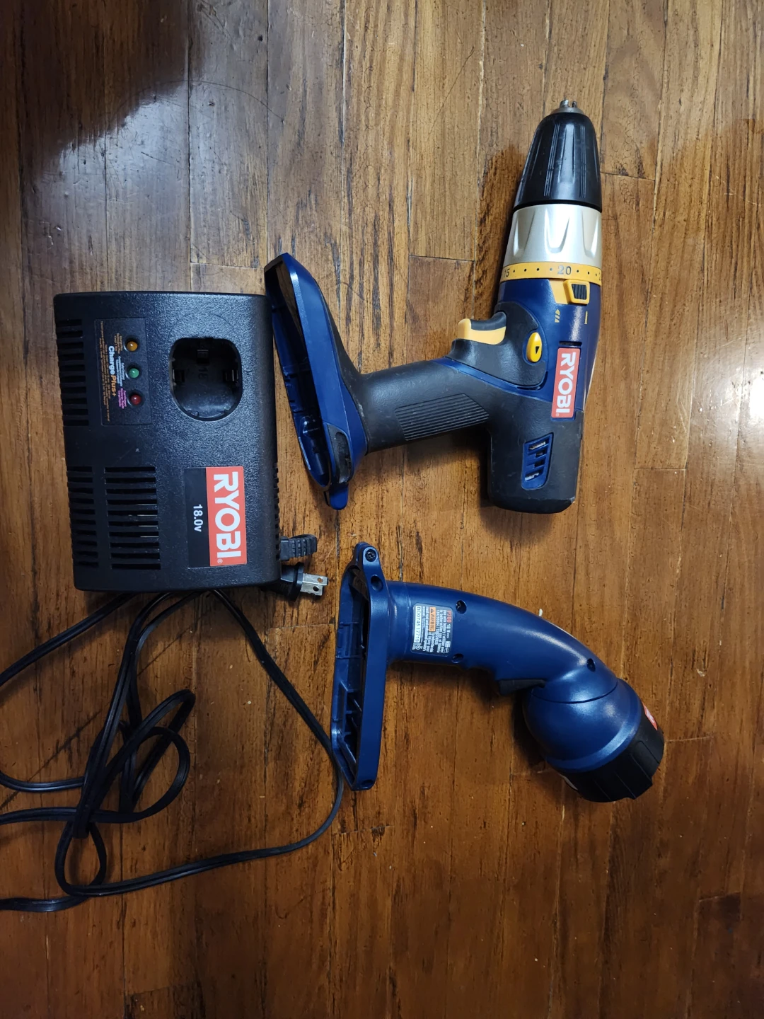Ryobi 18V Drill and Work Light Combo Kit (no battery) - photo 2