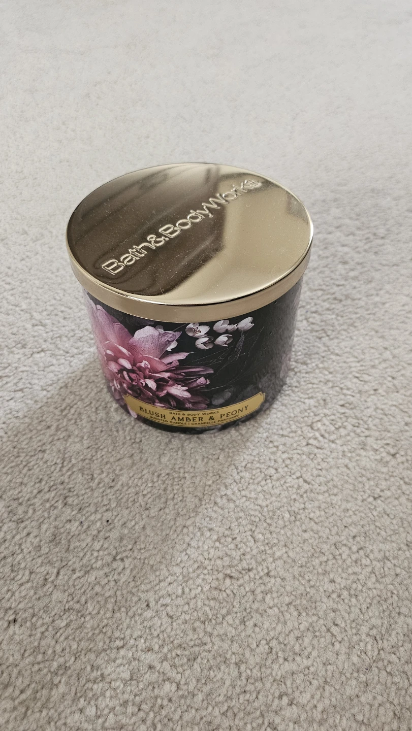 Bath & Body Works Blush Amber & Peony Scented Candle - photo 2