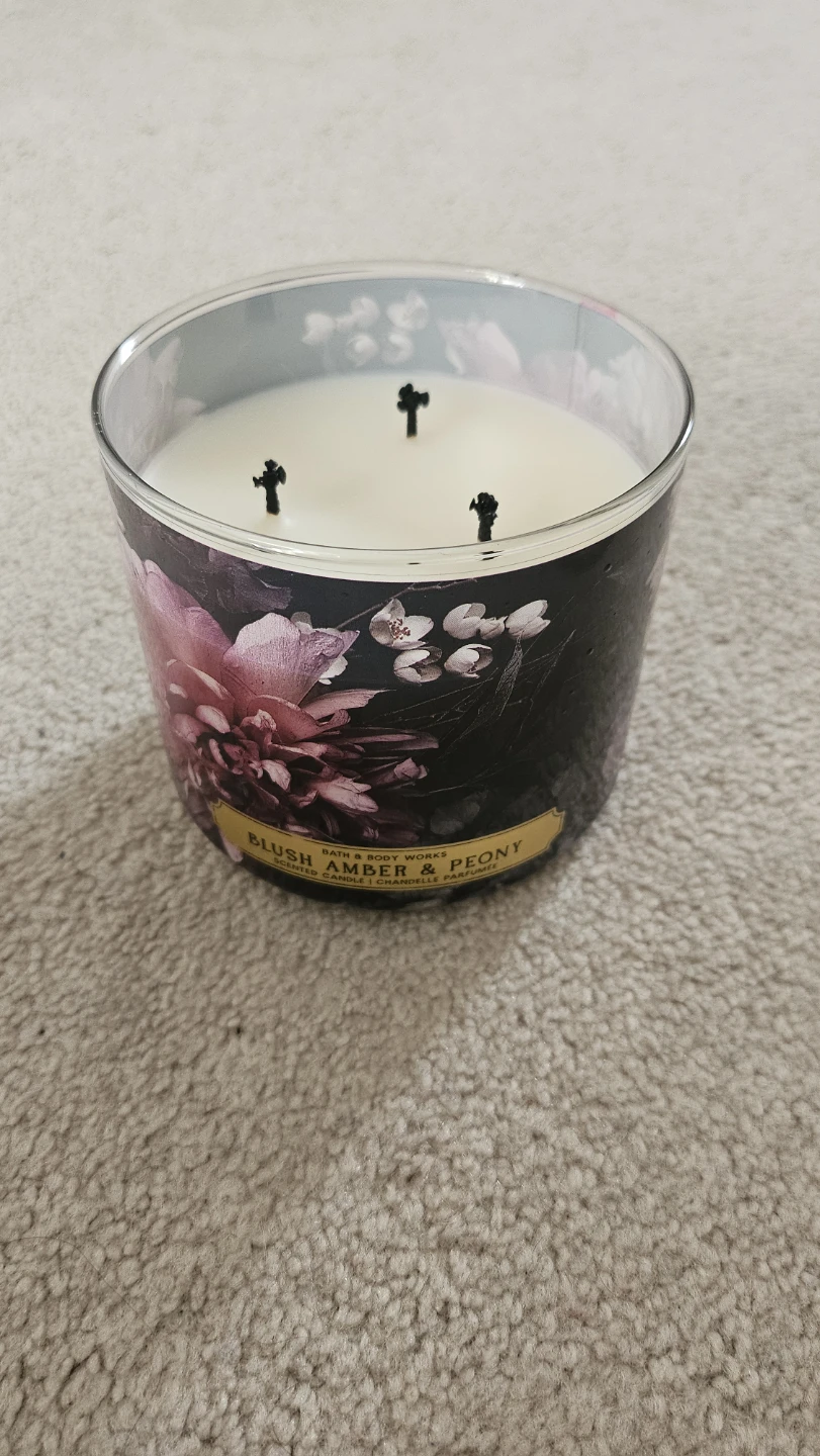 Bath & Body Works Blush Amber & Peony Scented Candle - photo 3