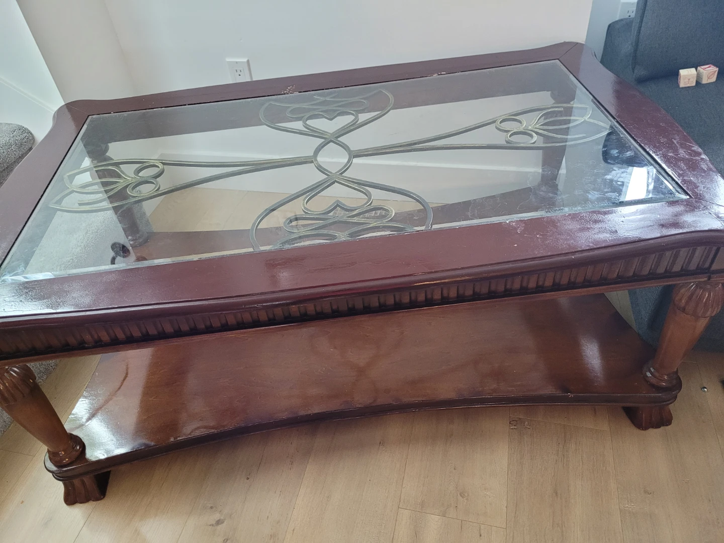 CenterTable with Glass Top - photo 3