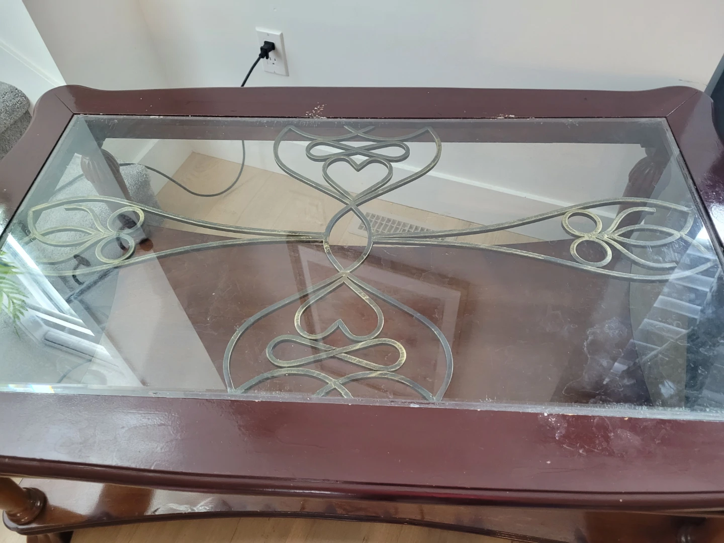 CenterTable with Glass Top - photo 4