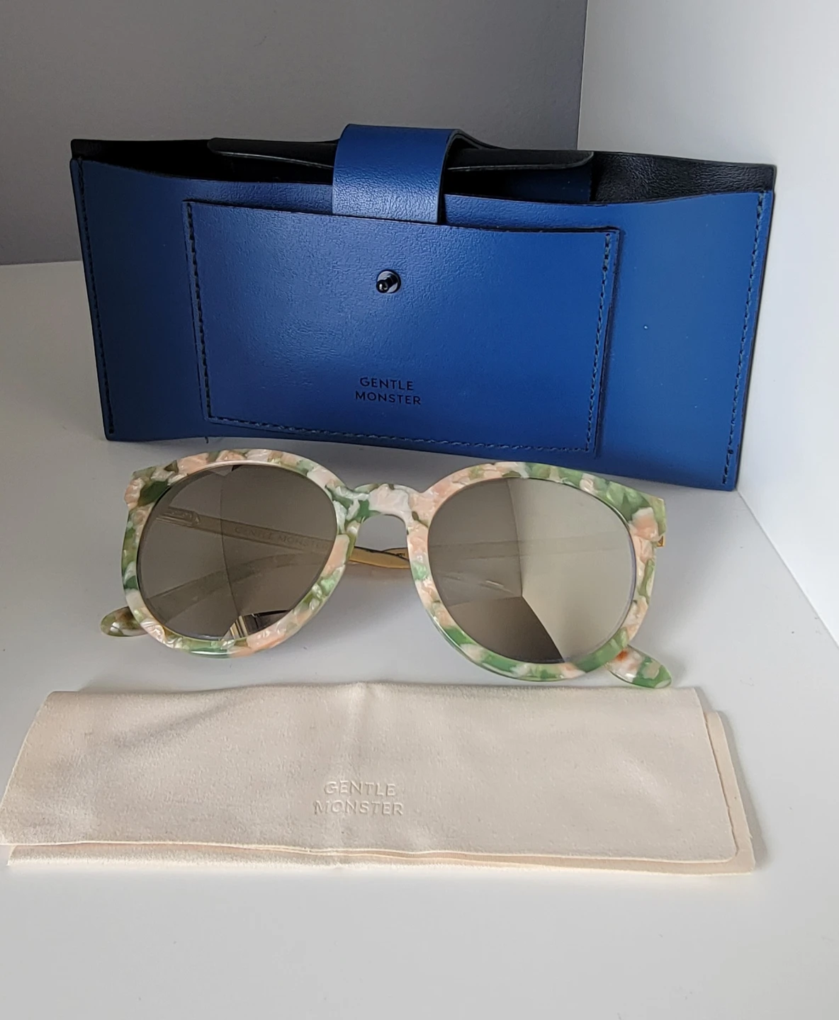 Gentle Monster Sunglasses with Case