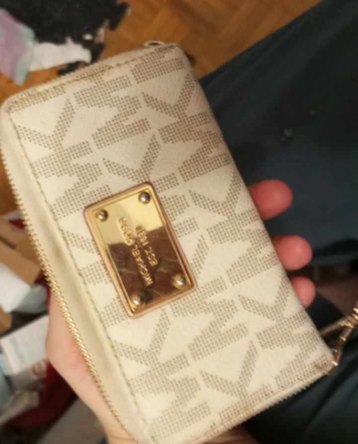 Michael Kors Zip Around Wristlet