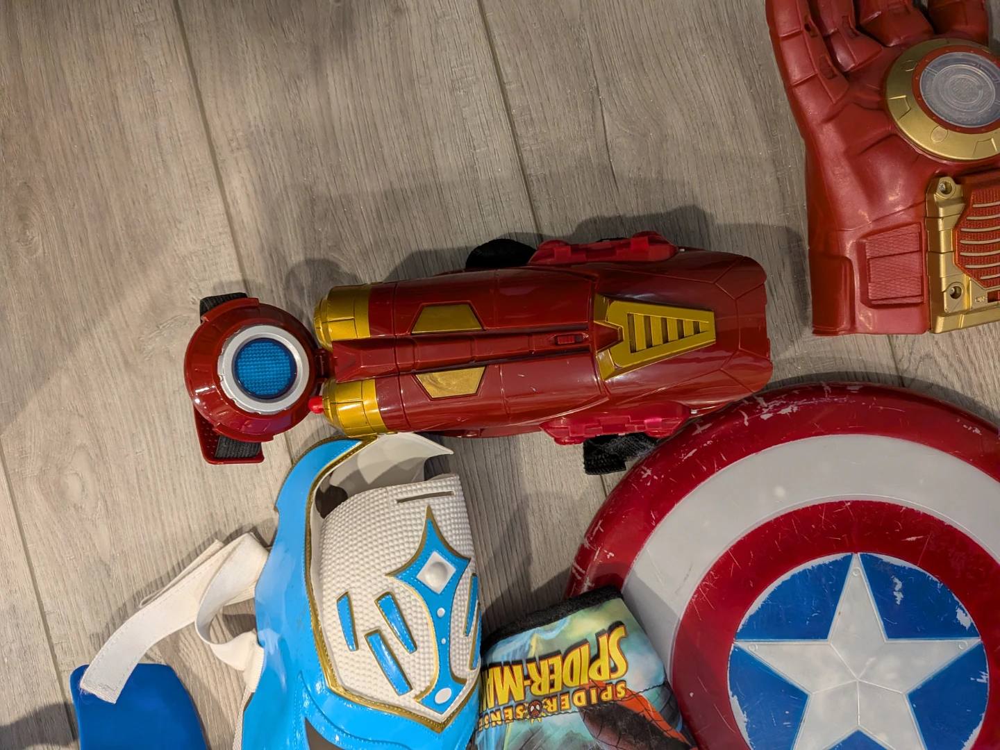 Baseball Glove and Marvel Superhero Dress-Up Costume Lot - photo 3