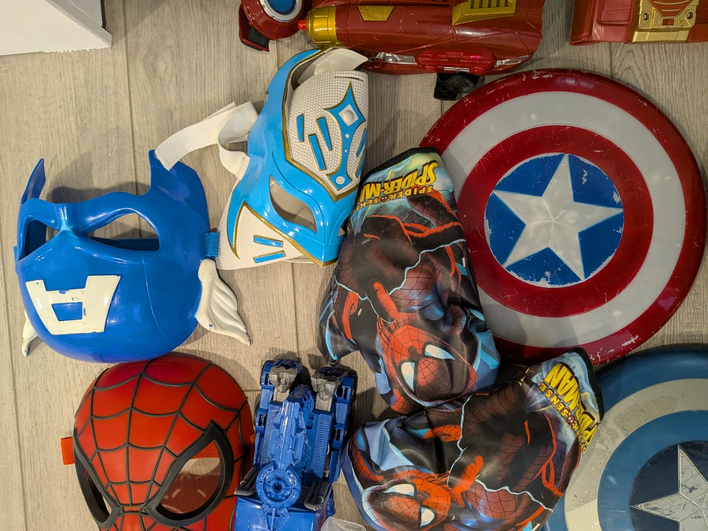 Baseball Glove and Marvel Superhero Dress-Up Costume Lot - photo 4