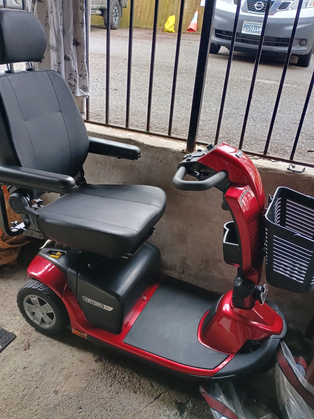 Pride Victory 10 Mobility Scooter - photo 2