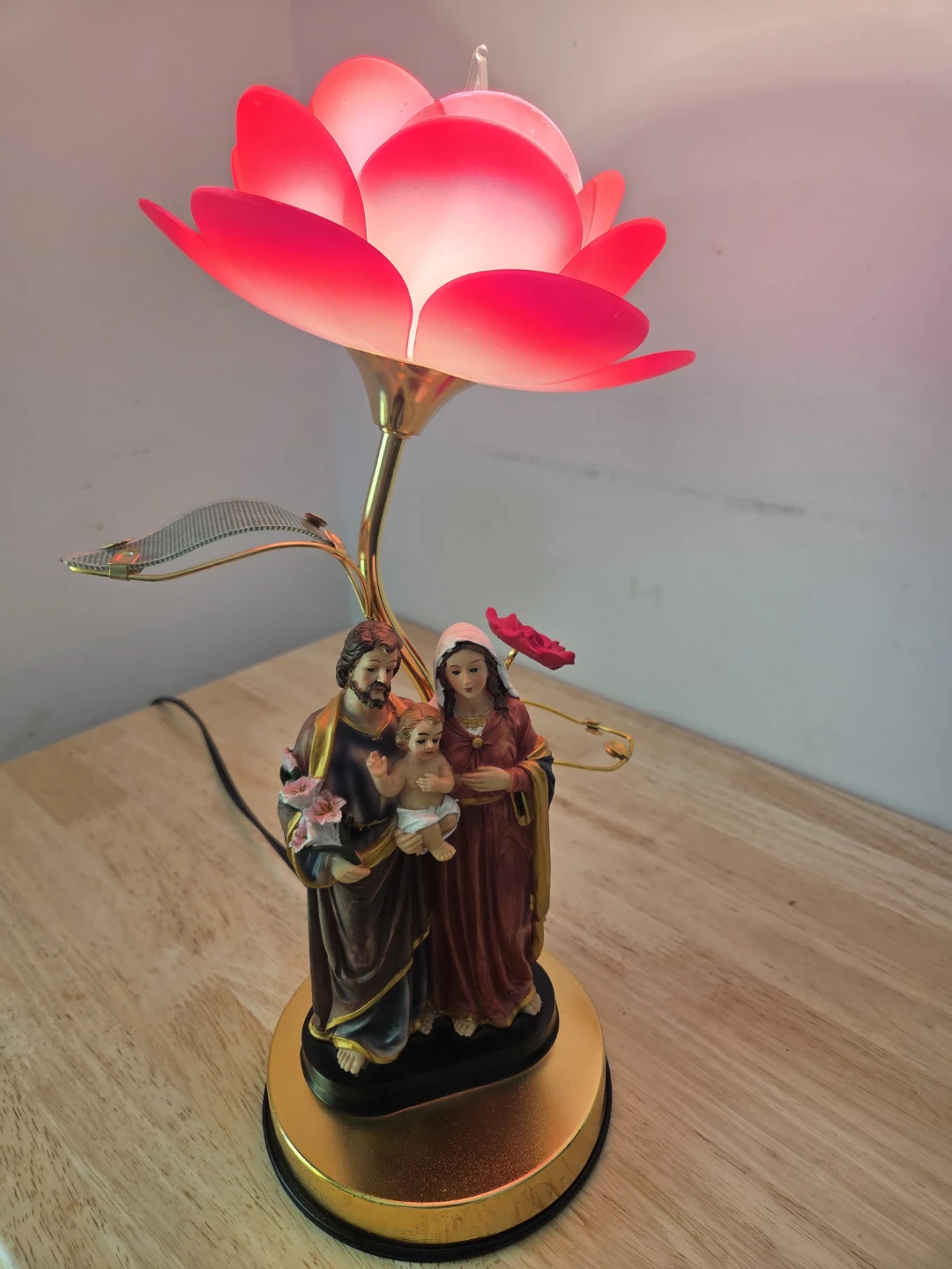 Holy Family Rose Lamp