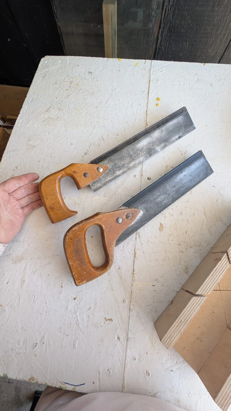 Pair of Hand Saws with Mitre Box - photo 3