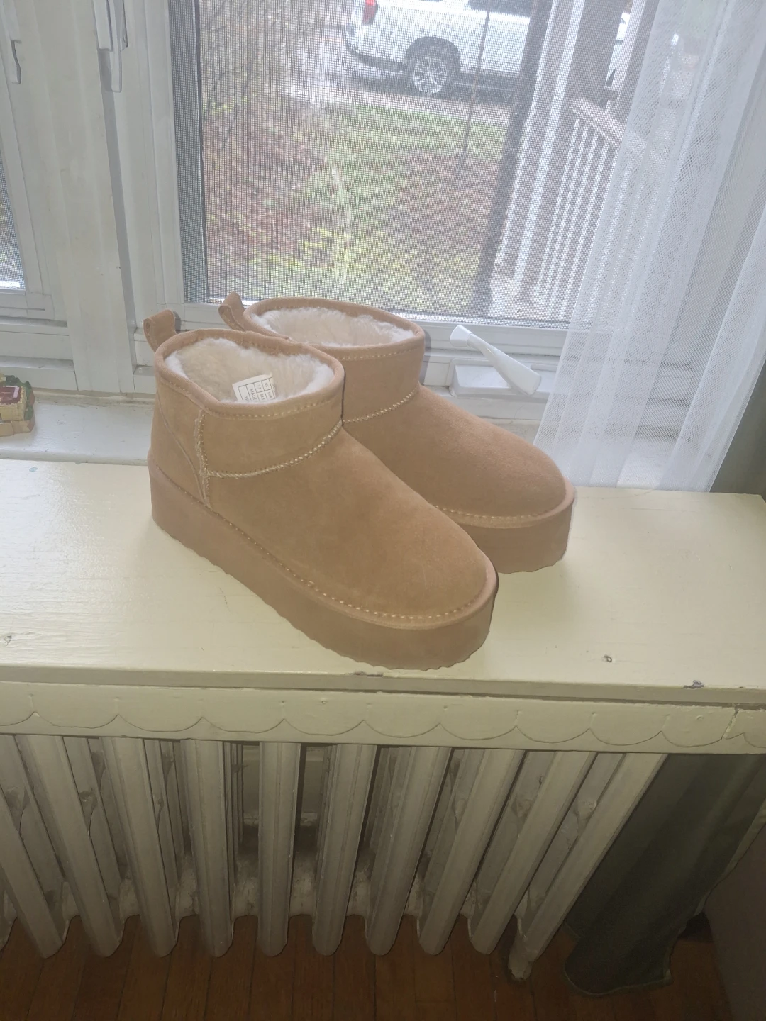 UGG-like platform boots - photo 2