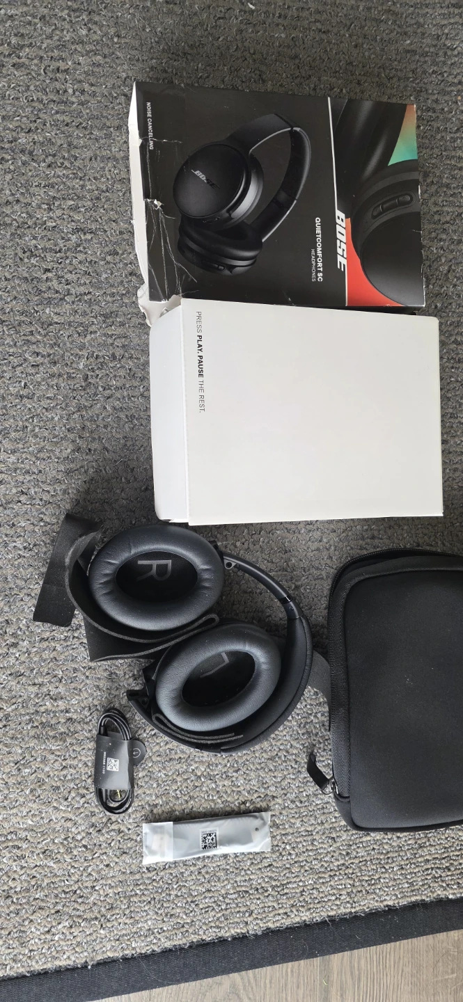 Bose QuietComfort 35 II Noise Cancelling Headphones - photo 3
