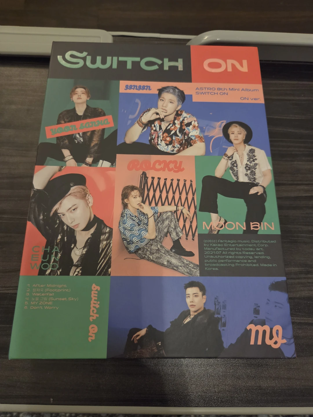 ASTRO 8th Mini Album Switch ON - ON ver.
