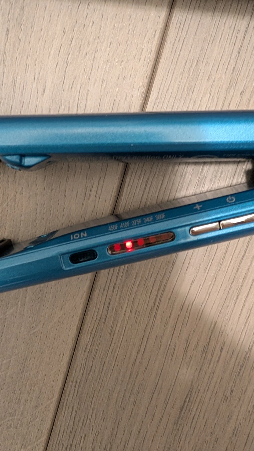 BaBylissPRO Nano Titanium Ionic Flat Iron 1 1/4" - photo 4