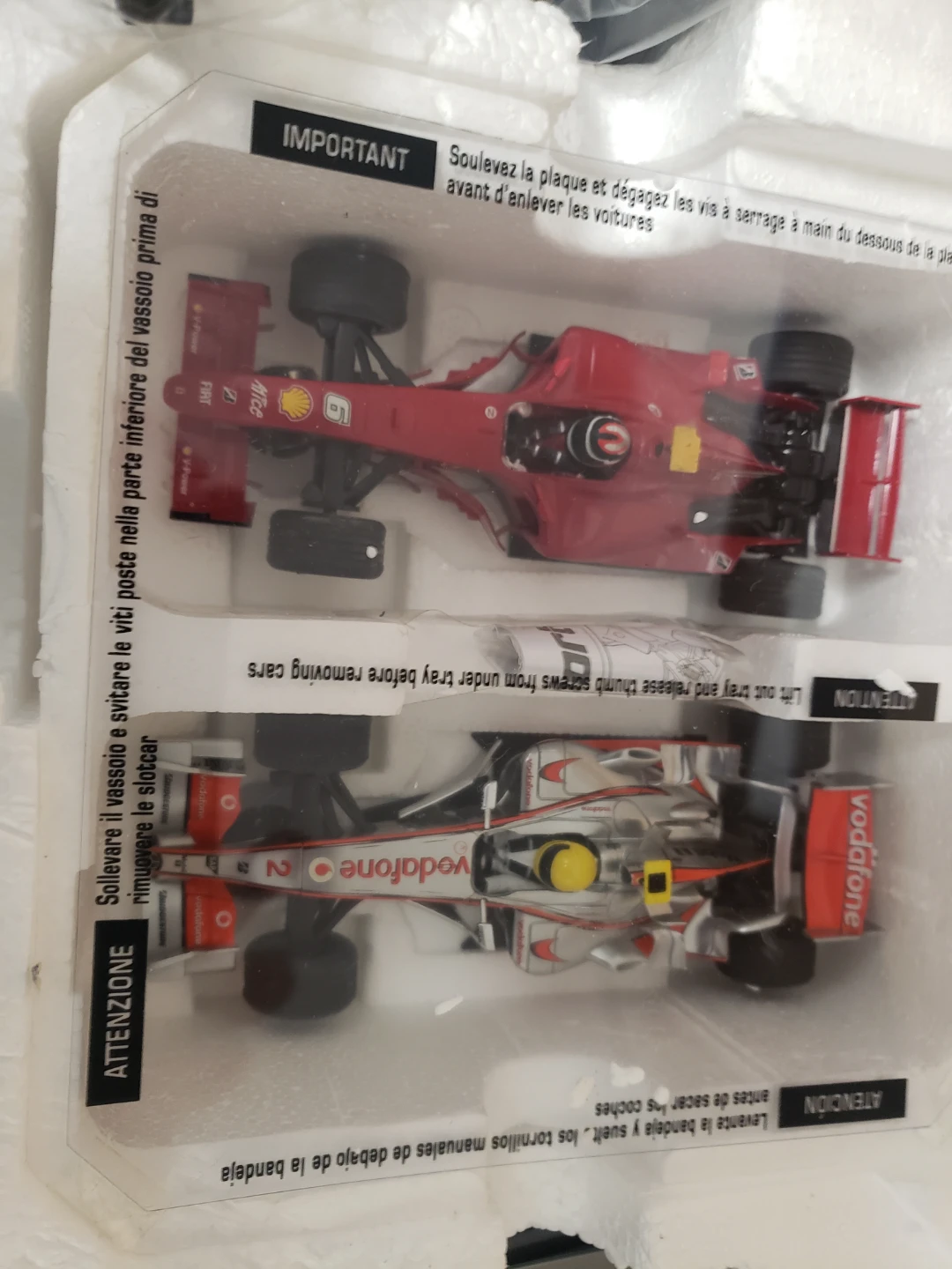 Scalextric Silverstone F1 Race Car Set - photo 2