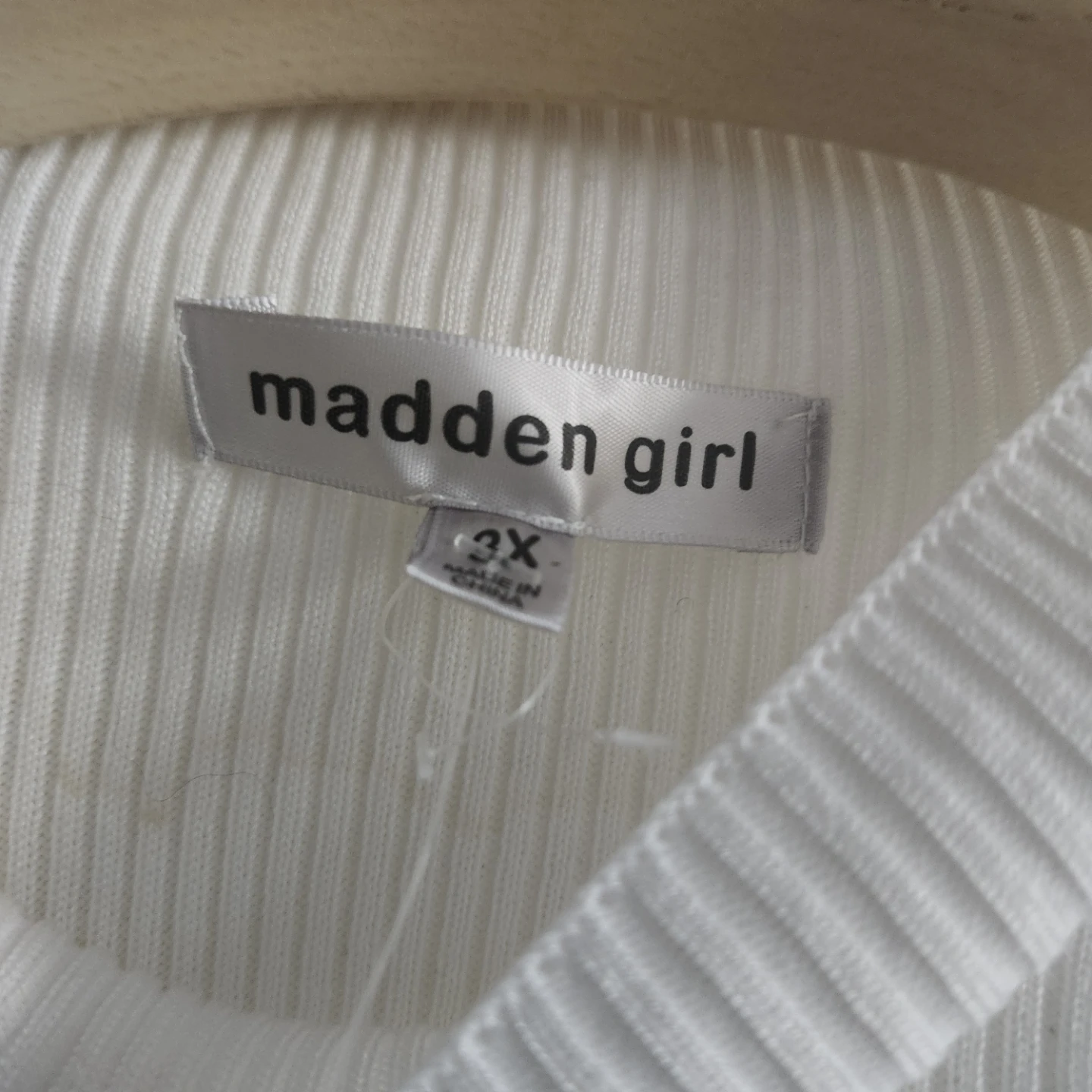 Women's White Sweater - photo 2