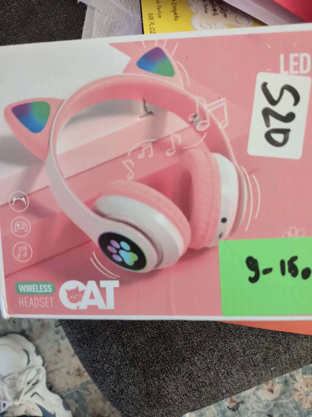 Pink Cat Wireless LED Headphones