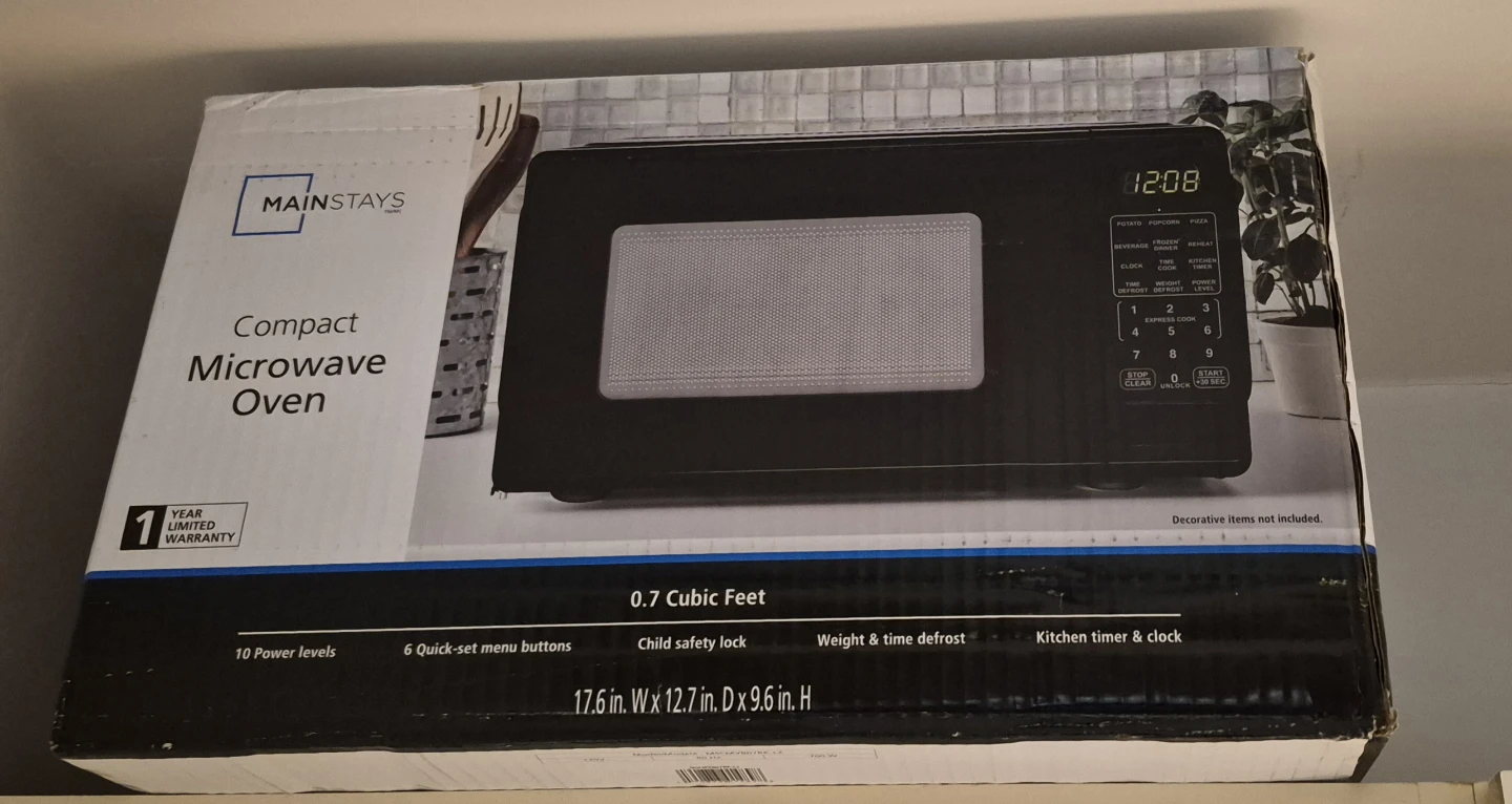 Mainstays Compact Microwave Oven (Like new)