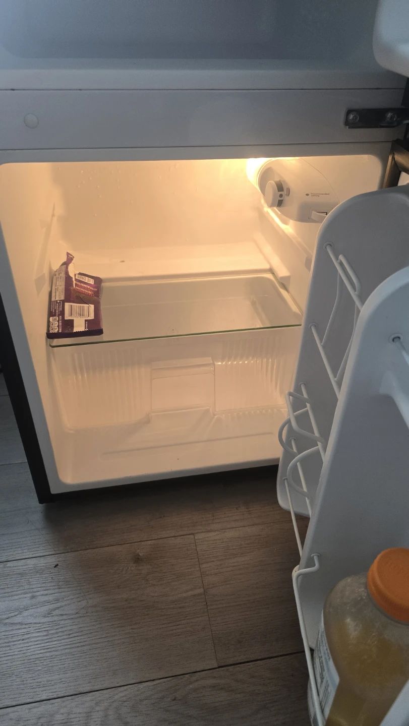 Kenmore Mini Fridge - photo 4