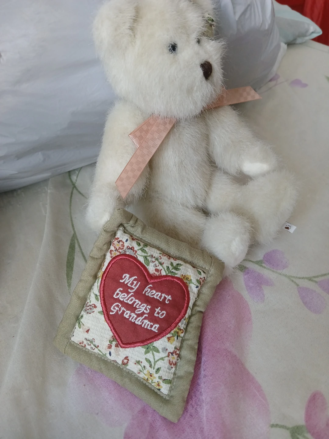 "My Heart Belongs to Grandma" Bear - photo 3