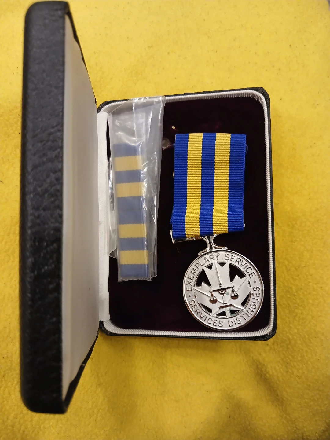 Exemplary Service Award Medal & Bar (Comes With Case)
