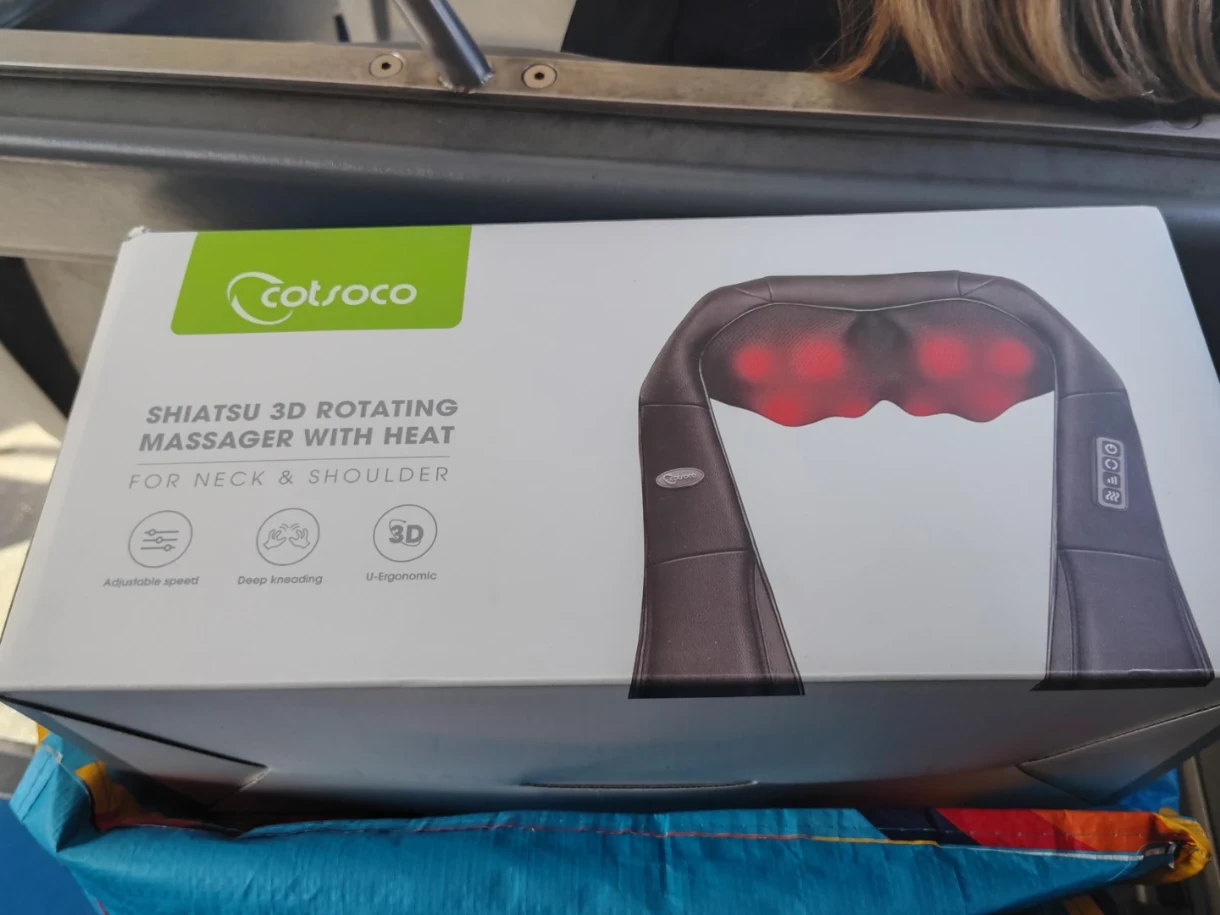 Cotsoco Shiatsu 3D Rotating Neck & Shoulder Massager with Heat