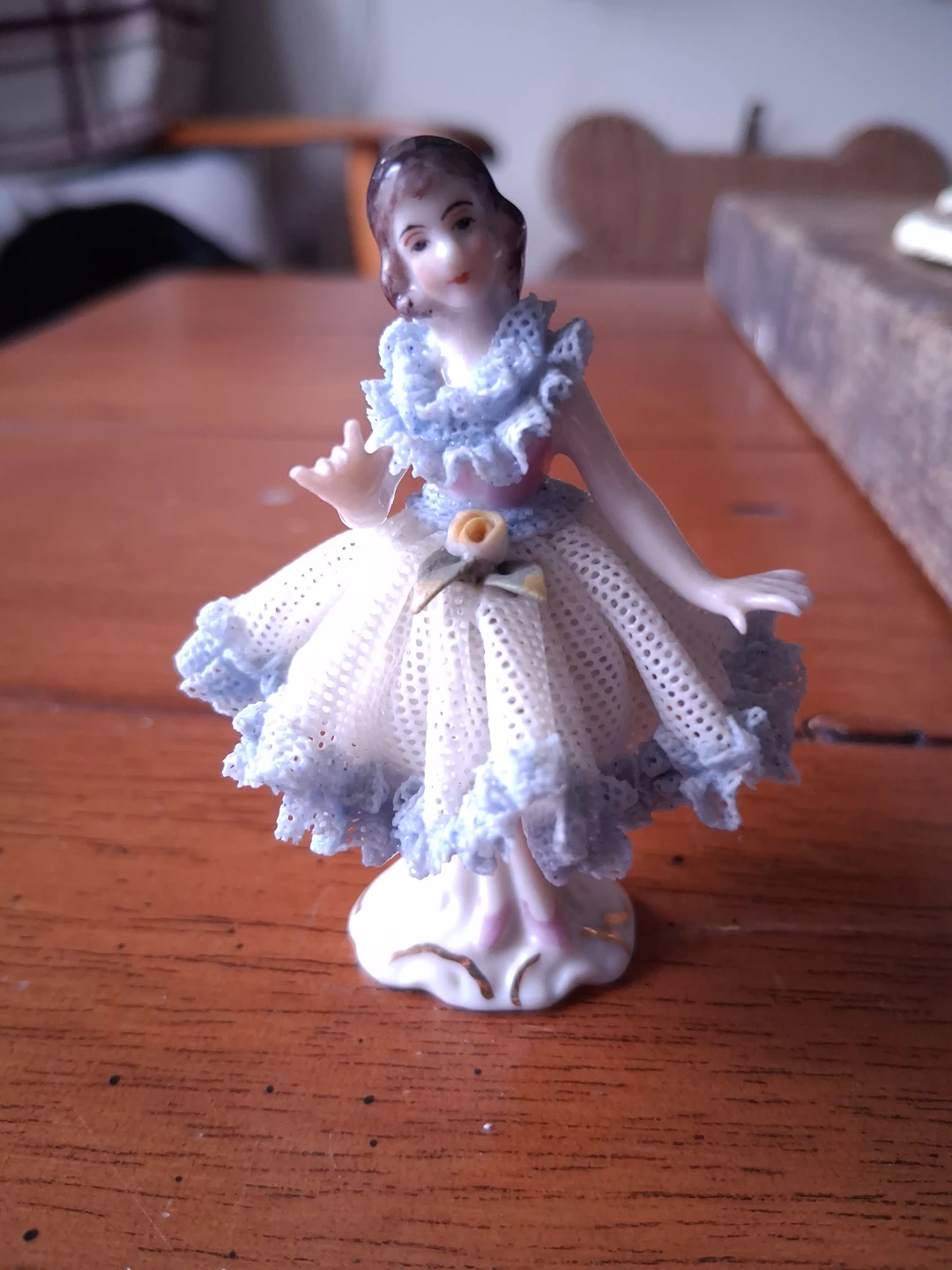 1940- 1950 Dresden Lace figurine