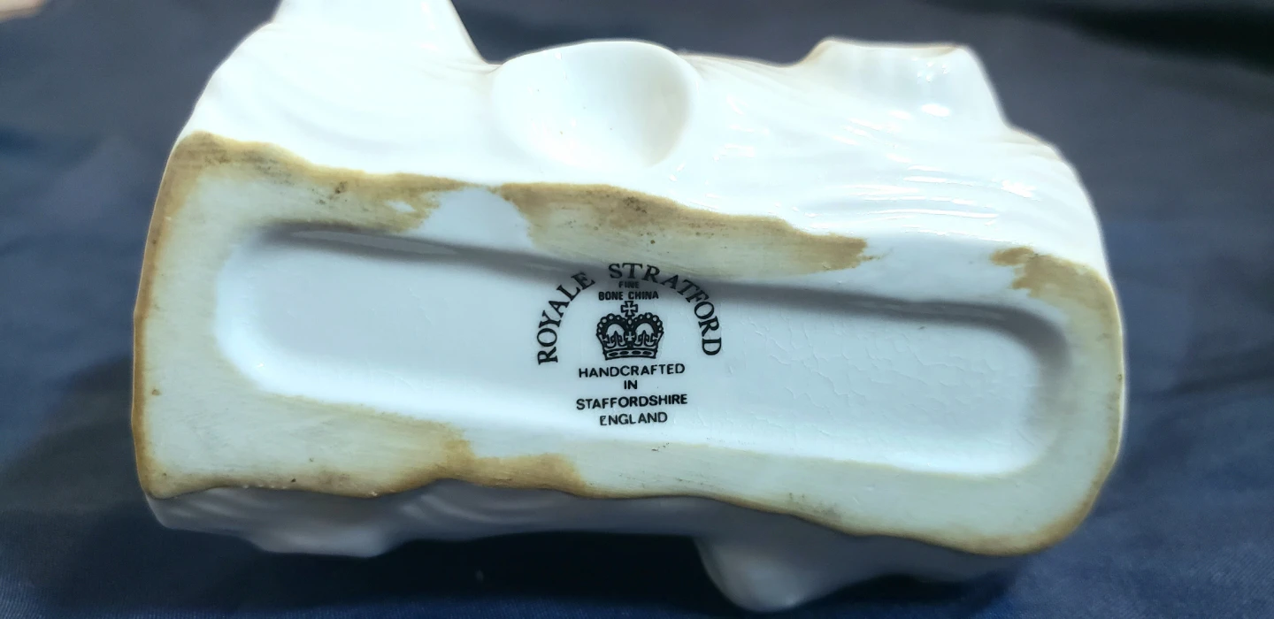 Royale Stratford Vintage Bone China Log with Flowers - photo 4