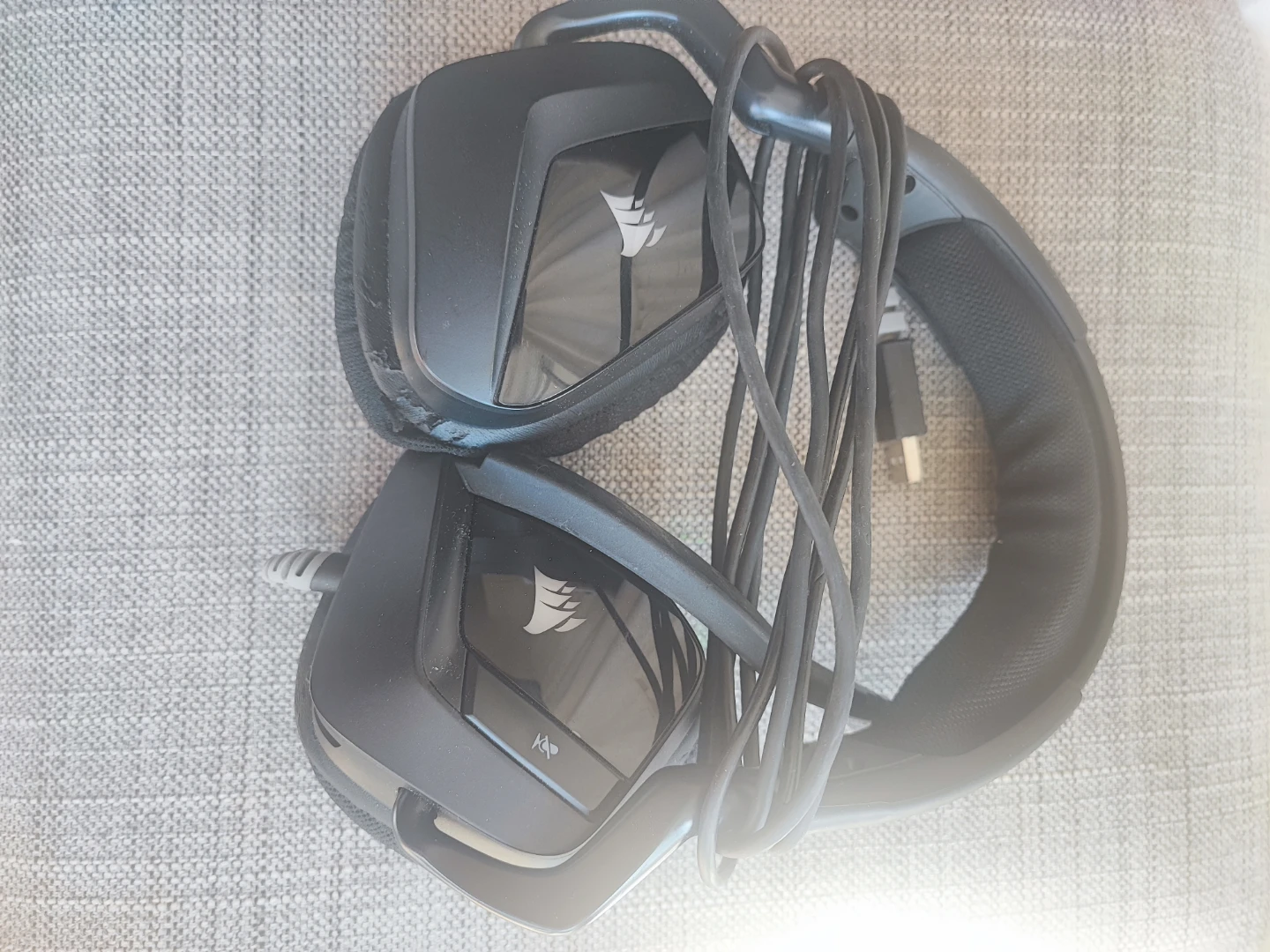 Corsair Gaming Headset and Mouse Bundle - photo 2