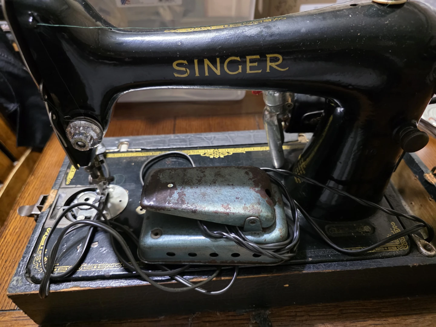 Vintage Singer Sewing Machine
