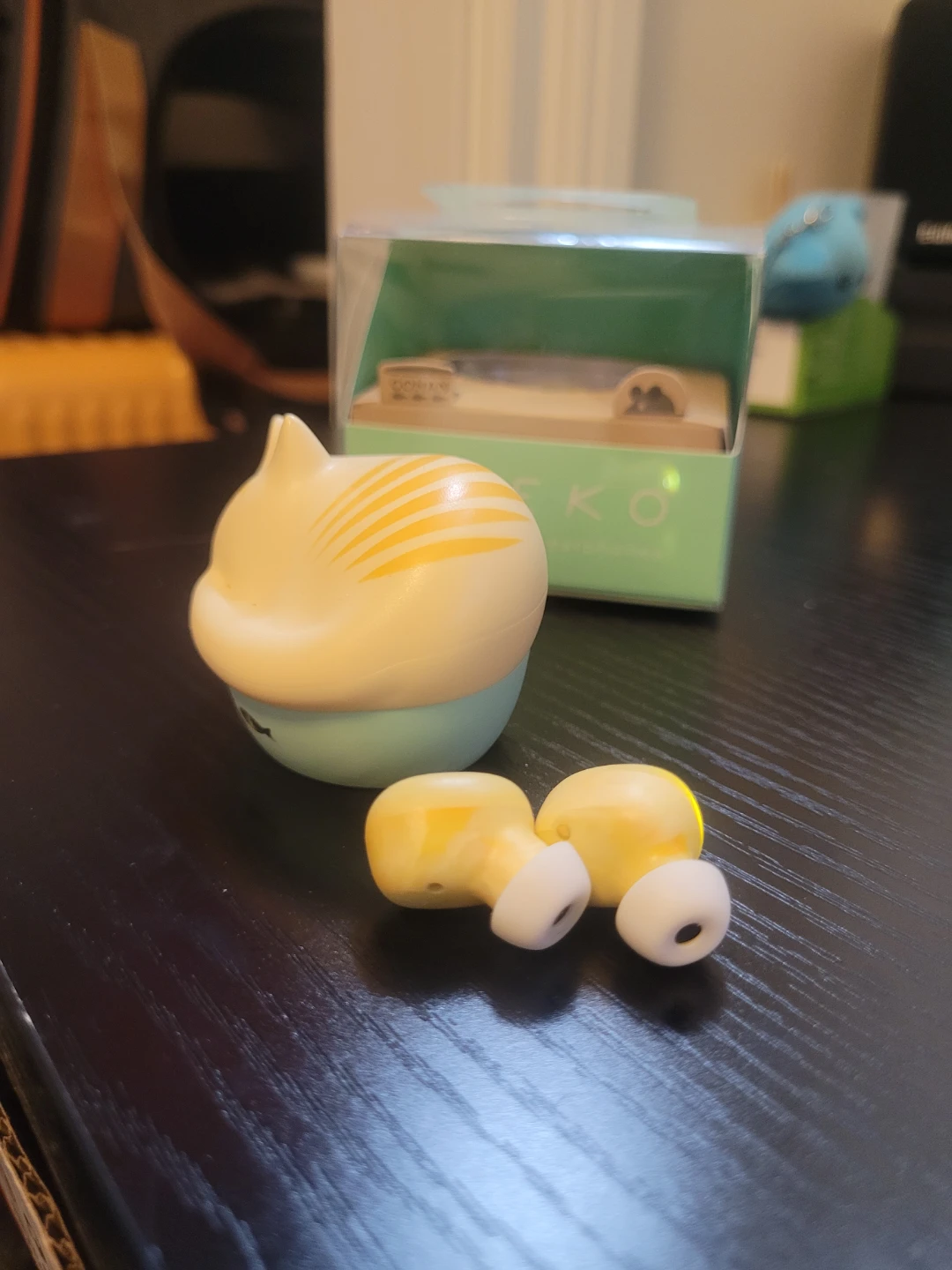 Radius NEKO true wireless earphones (orange tabby not included)