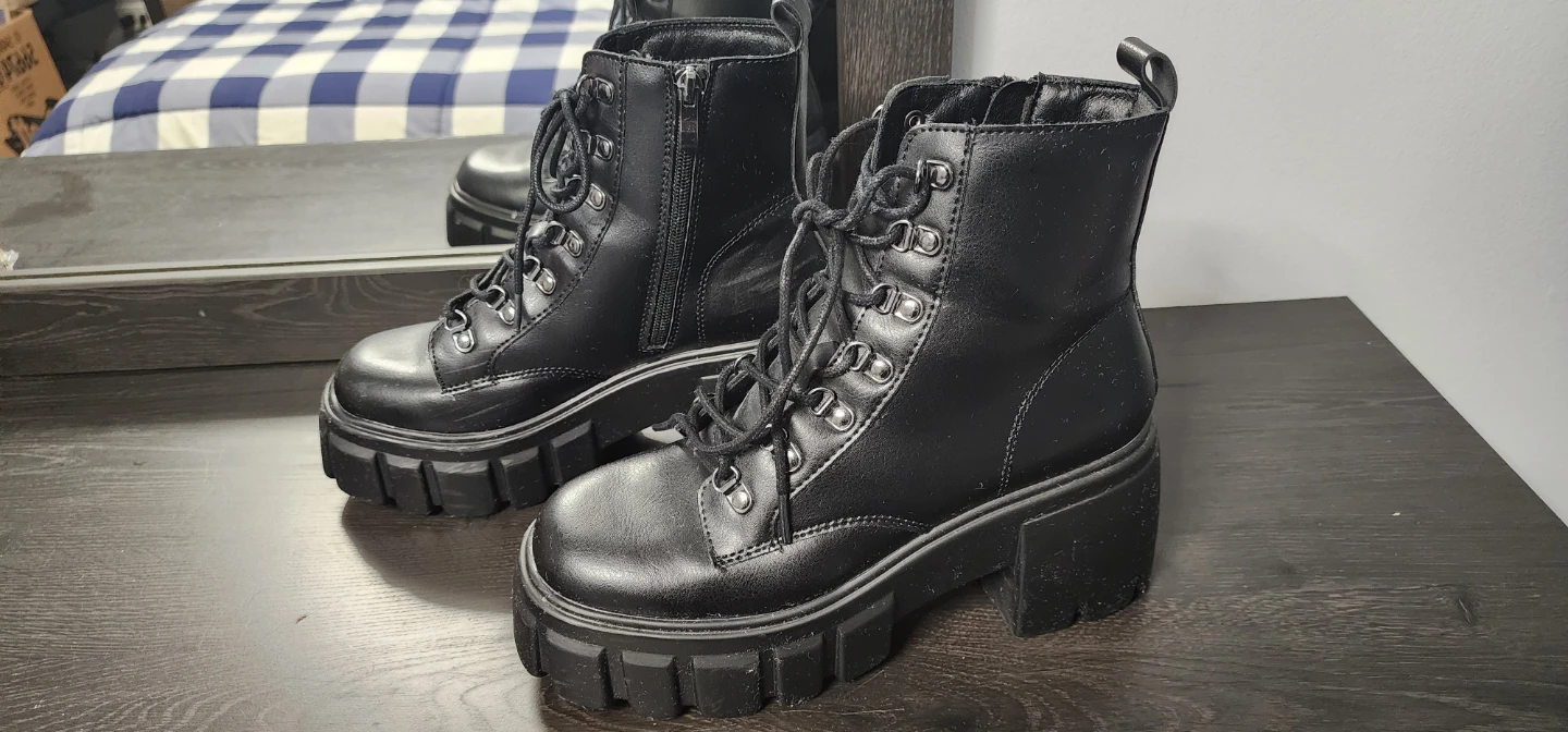 FITORY Black Platform Lace-Up Boots - photo 2