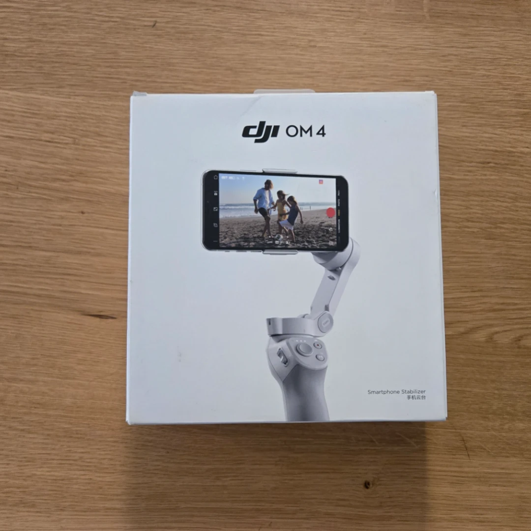 DJI OM 4 Smartphone Gimbal Stabilizer