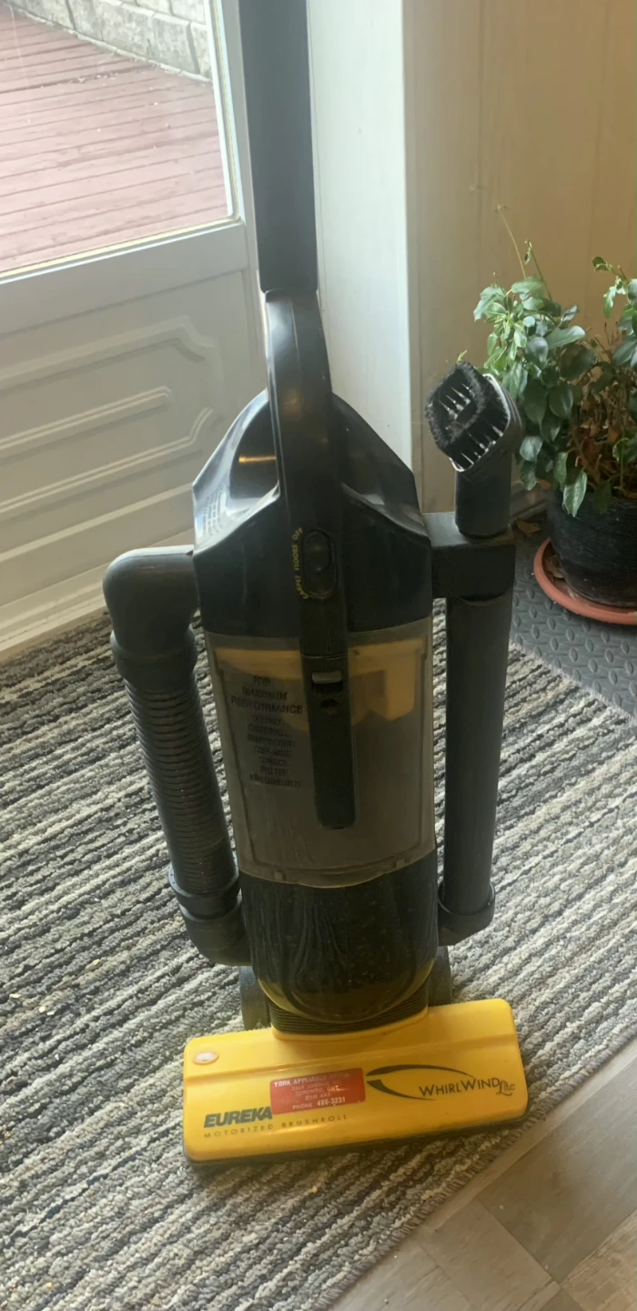 Eureka Whirlwind Bagless Vacuum Cleaner7