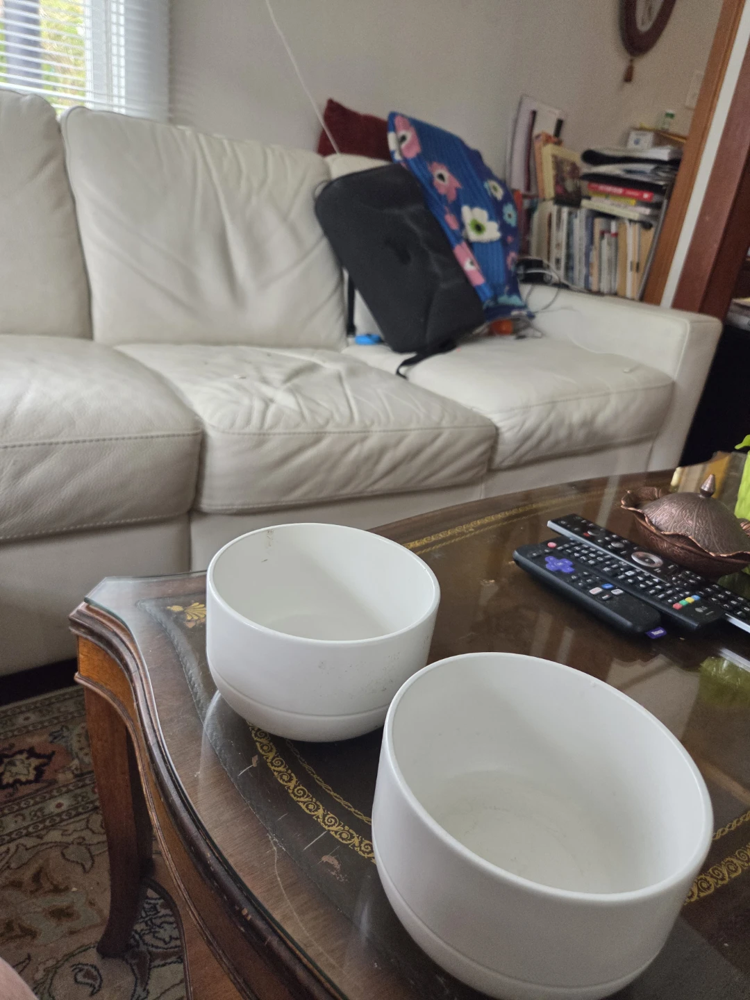 Set of 2 White Bowls - photo 3