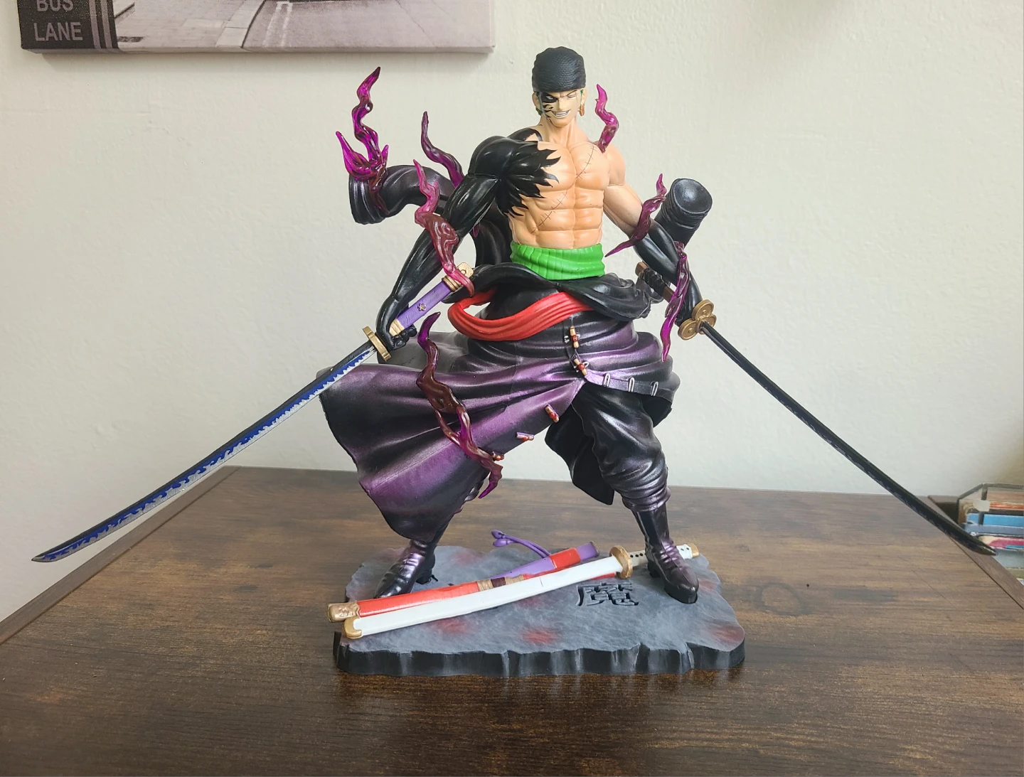 One Piece Roronoa Zoro Figure - photo 3