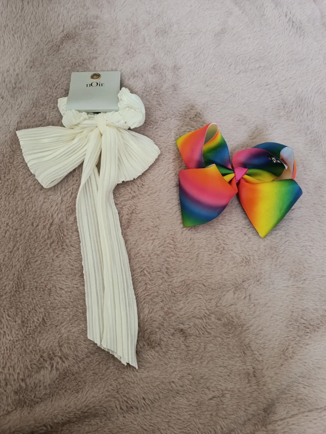 nOIr Pleated Scrunchie & Rainbow Hair Bow