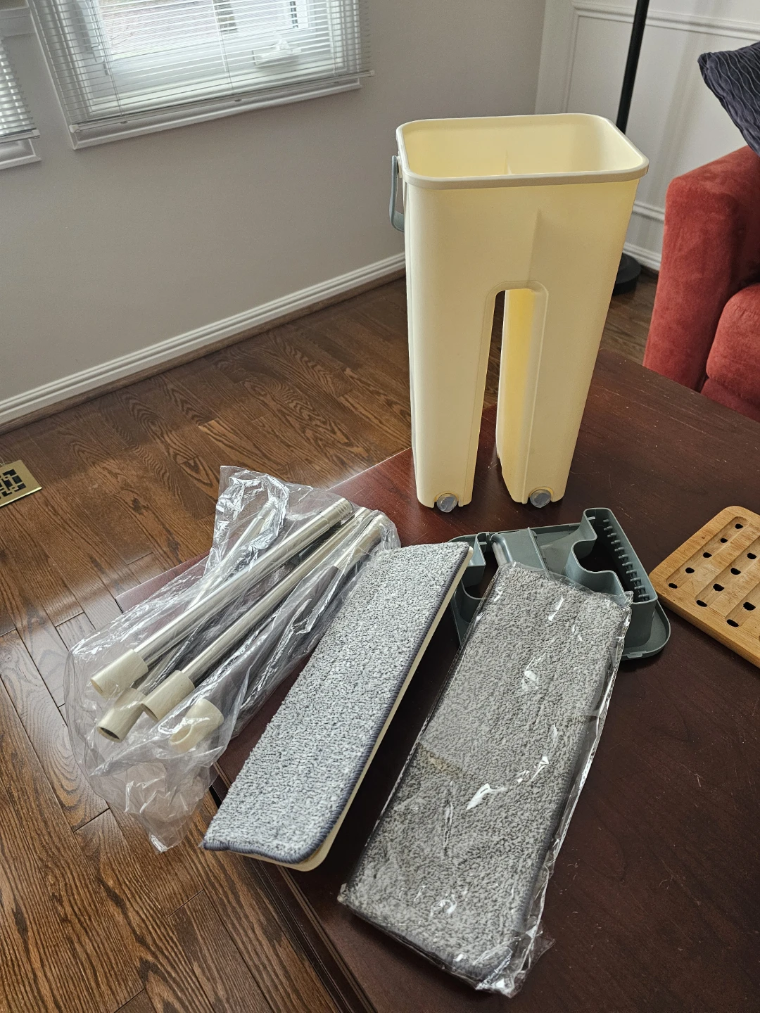 Flat Mop Bucket Set with Mop Head Pads - photo 3
