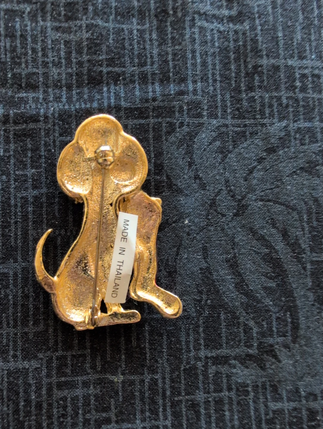 Gold Tone Dog with Christmas Stocking Pin - photo 2