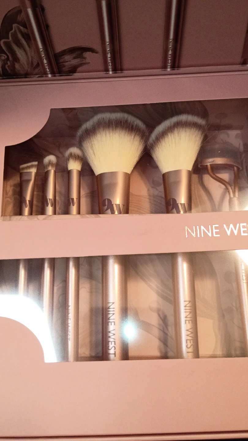 Nine West Makeup Brush and Beauty Sponge Set - photo 2