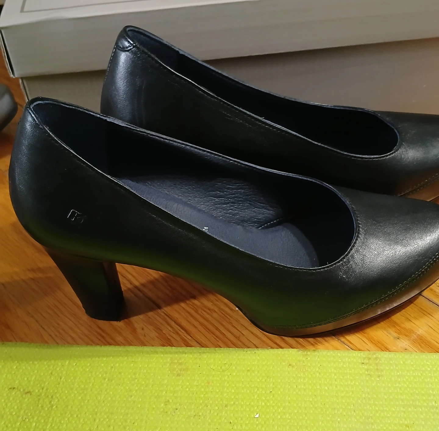 Dorking by Fluchos Black Leather Heels - Size 36 - photo 4