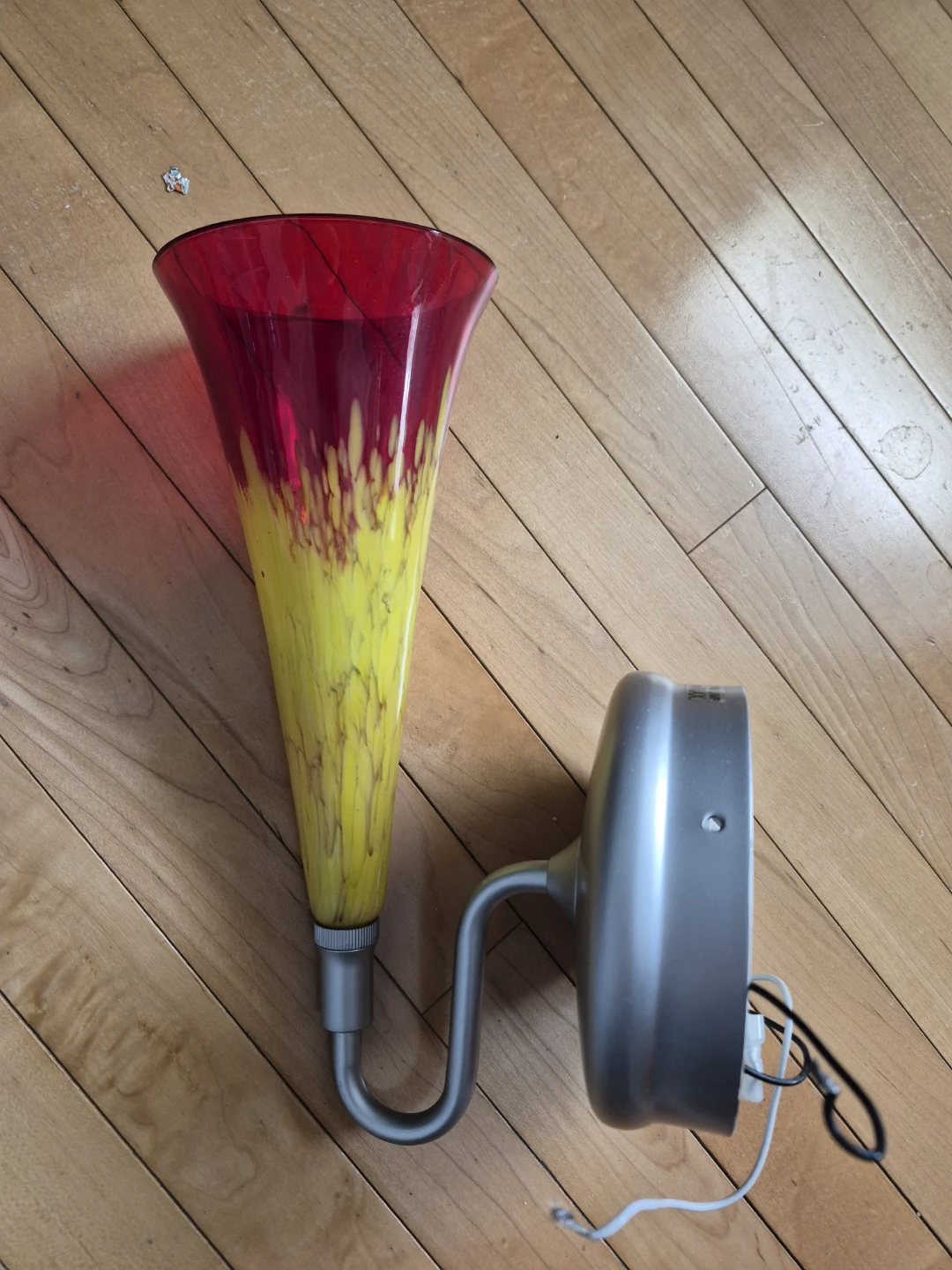 Red and Yellow Swirl Glass Wall Sconce Lamp - photo 2