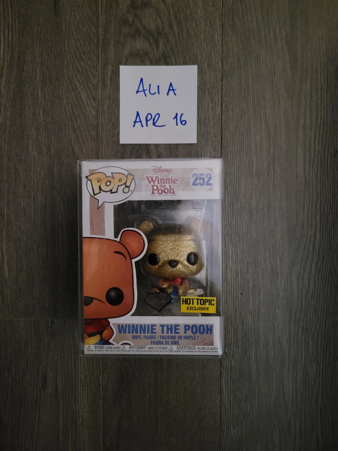 Funko Pop! Disney Winnie the Pooh #252 Gold Glitter HotTopic Exc