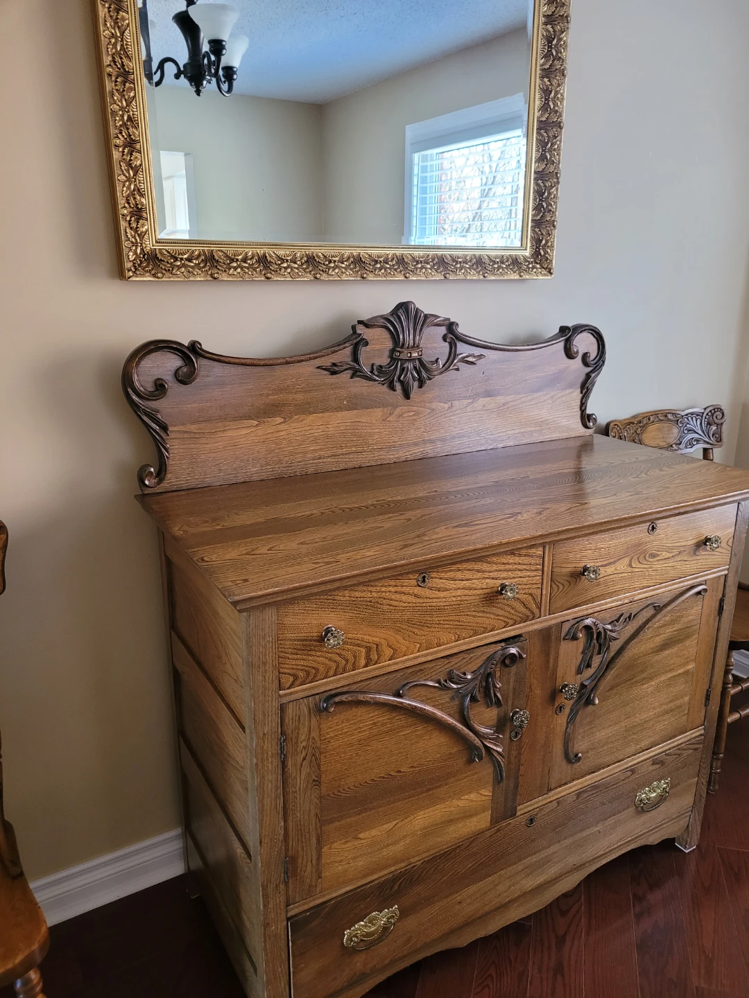 Antique Oak hutch with Mirror - photo 2
