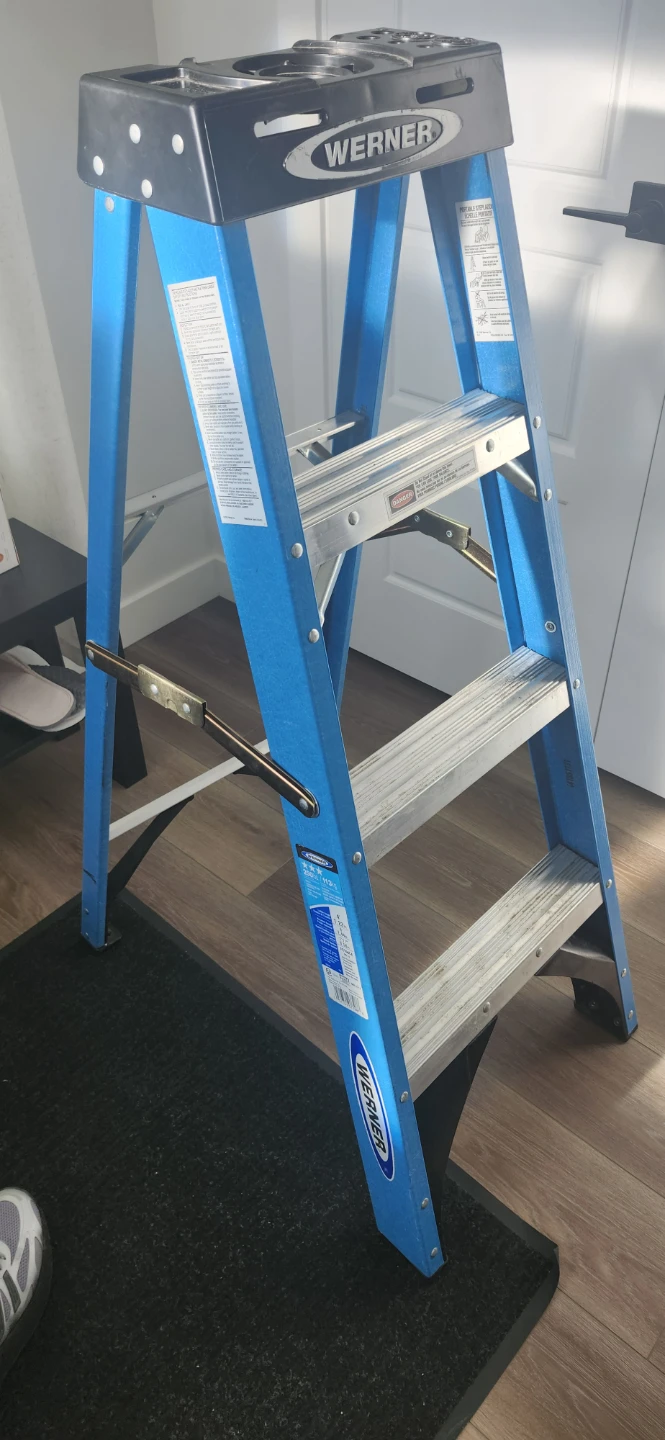 Werner 6-foot step ladder