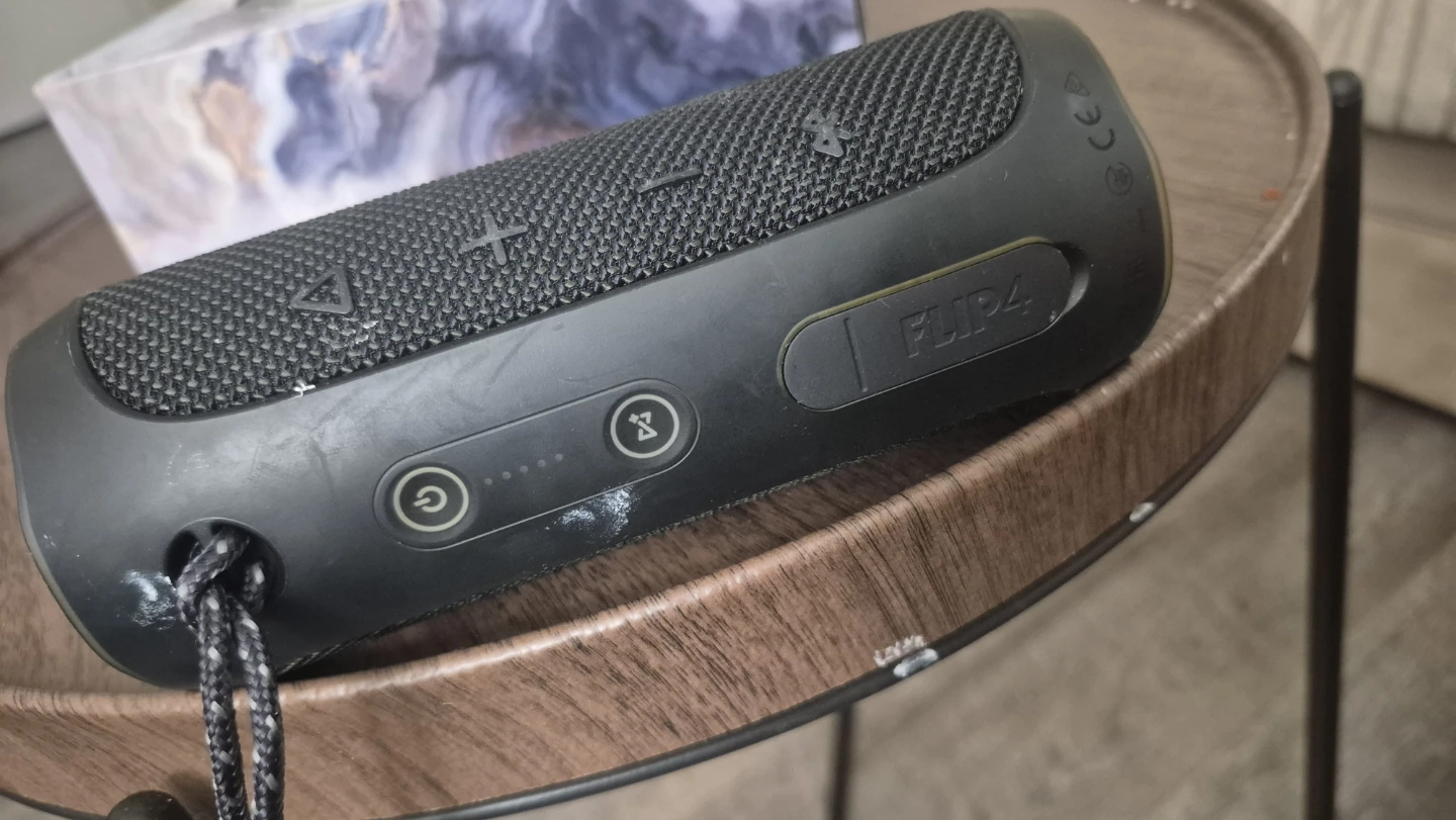 JBL Flip 4 Portable Bluetooth Speaker - photo 2
