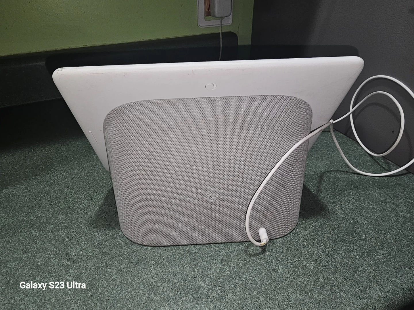 Google Nest Hub Max Smart Display - photo 3