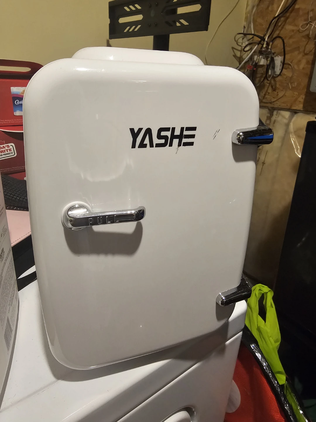 YASHE Skincare Mini Fridge